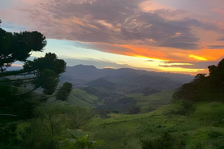 Chalé suíte II Gorjeios no alto da Mantiqueira